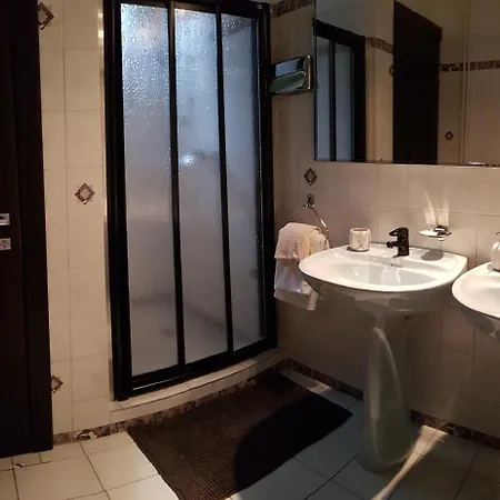 Eurohotel ホテル 3*